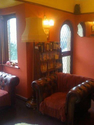 Newcourt B & B Ллантвіт-Мейджор Екстер'єр фото